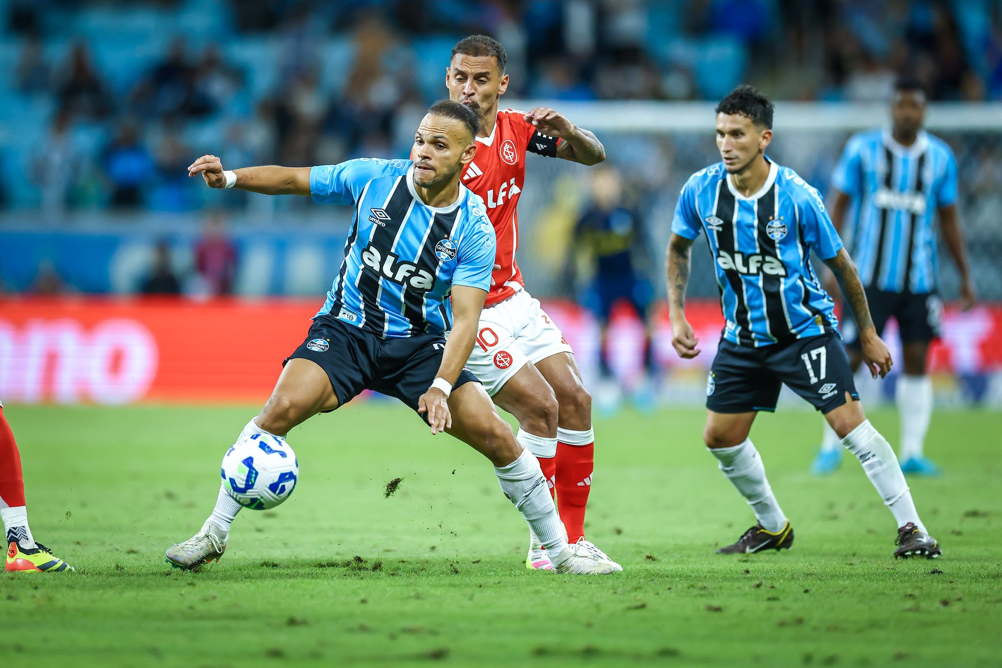 Grenal - Braithwaite e Dodi