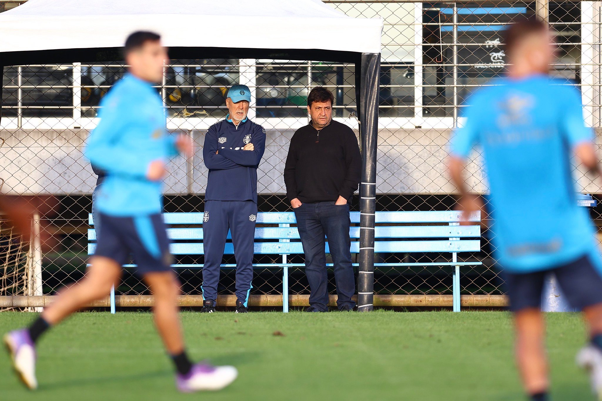 Grêmio define lista de saídas com 4 nomes; entenda