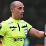 Árbitro José Burgos em jogo do Campeonato Uruguaio