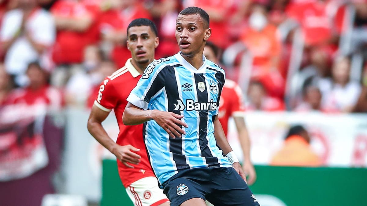 OFF) Grêmio negocia Bitello, destaque da equipe no Campeonato Brasileiro,  com clube russo - FogãoNET