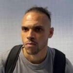 Braithwaite conversa com jornalistas após empate do Grêmio com o Bragantino na Arena, pelo Brasileirão 2025