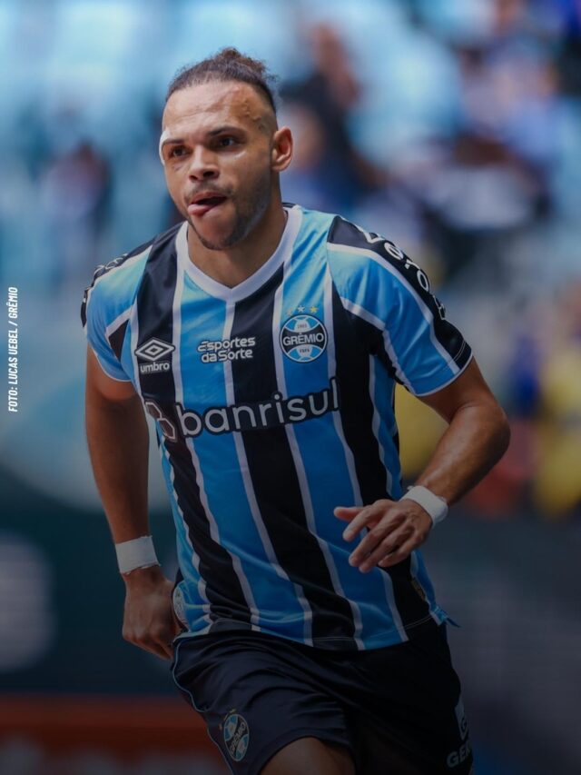 Os 10 maiores salários do elenco do Grêmio em 2025