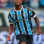 Nathan Fernandes pelo Grêmio