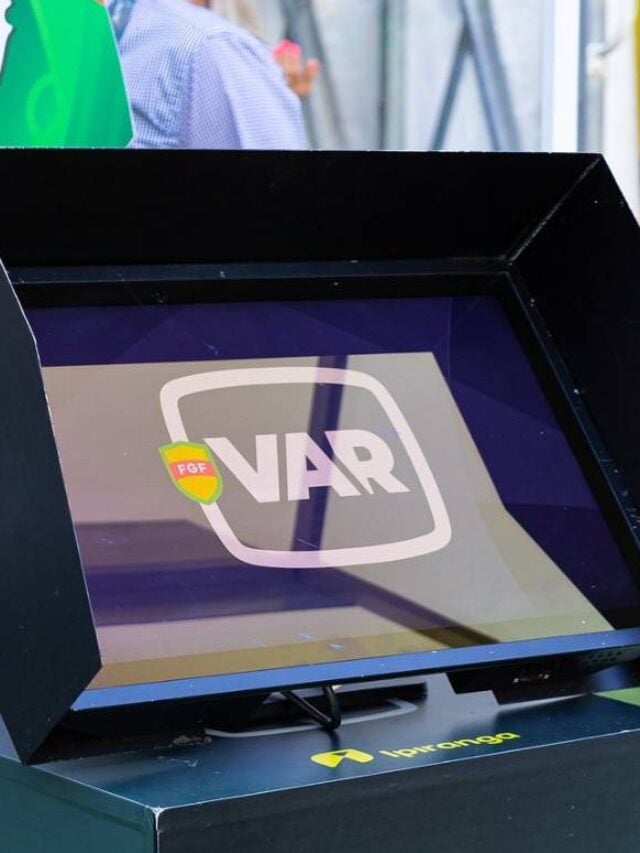 Clubes se reúnem na CBF e apresentam 3 propostas para mudar o VAR