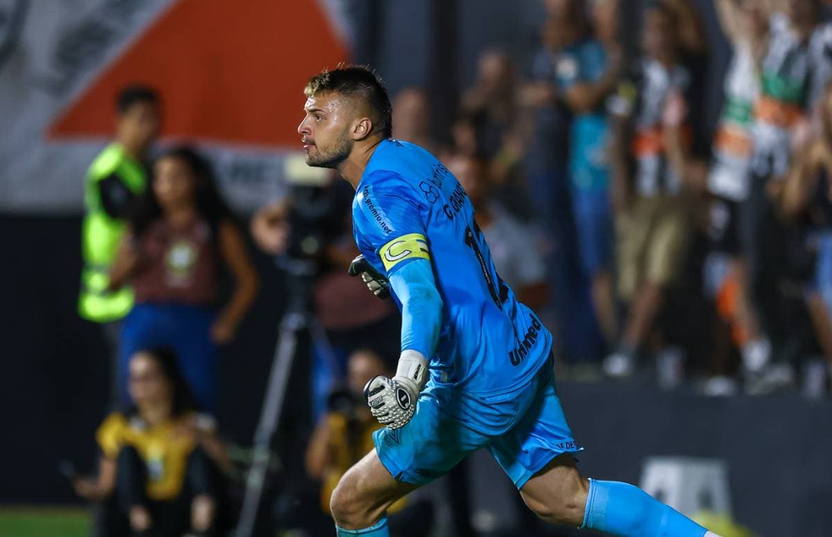 Gabriel Grando pelo Grêmio