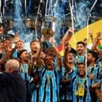 Grêmio levanta taça do Gauchão