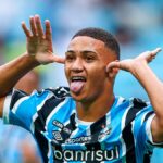 Gustavo Nunes pelo Grêmio