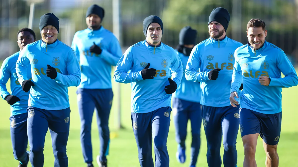 Jogadores do Grêmio na retomada dos treinos
