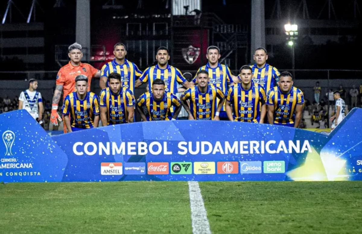 Jogadores do Sportivo Luqueño, adversário do Grêmio na Sul-Americana