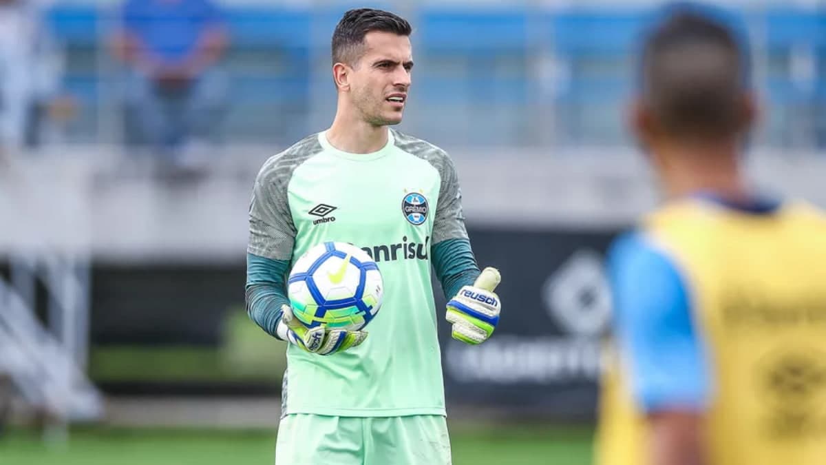 Marcelo Grohe pelo Grêmio