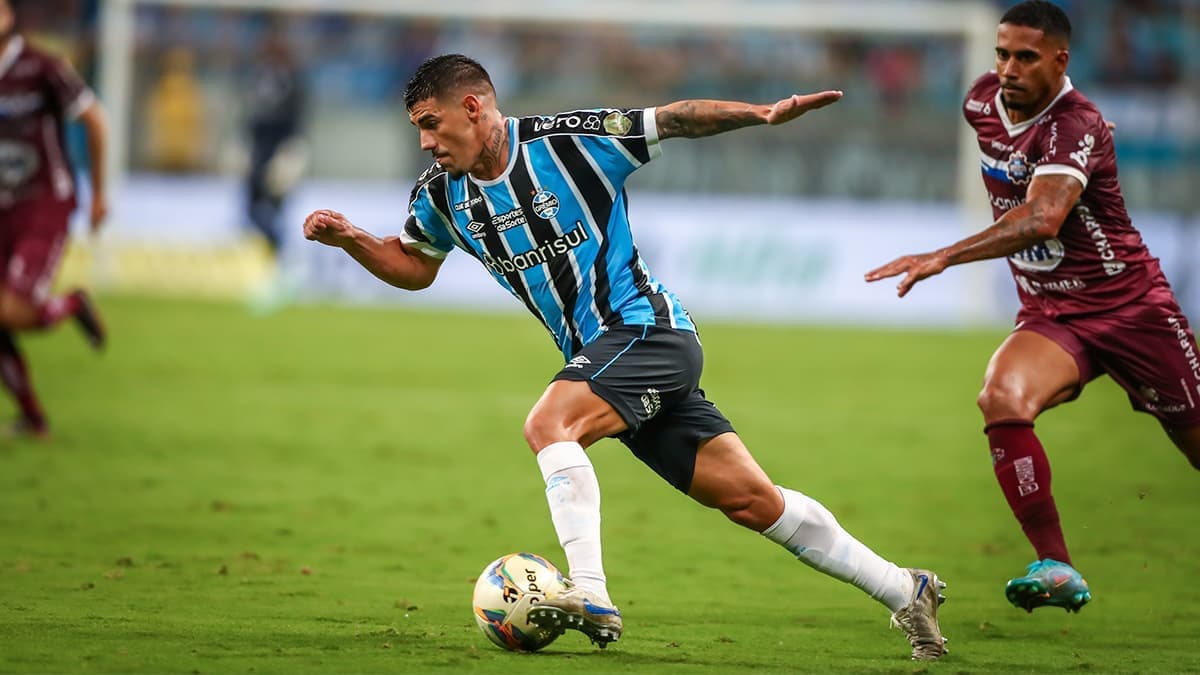 Mayk pelo Grêmio