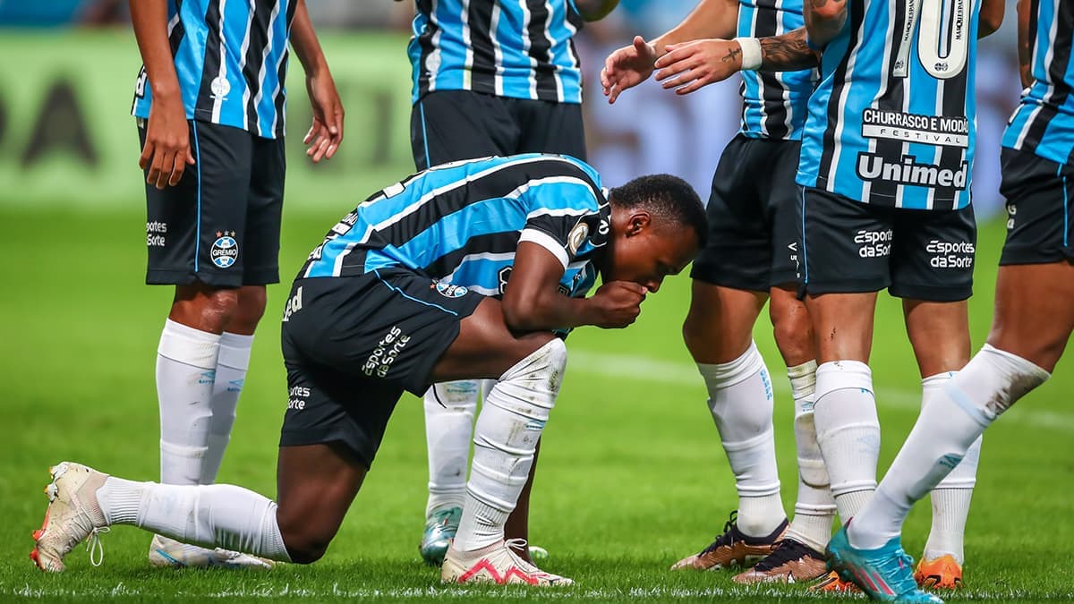 A escalação do Grêmio para o próximo jogo