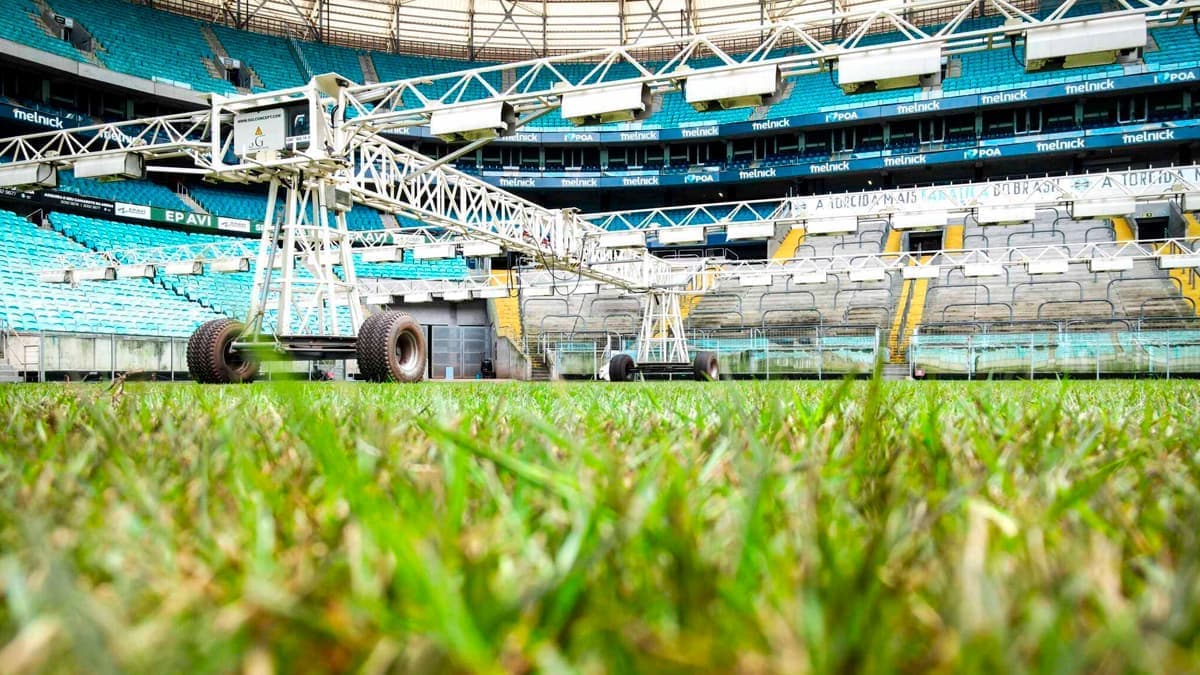 Novo gramado da Arena