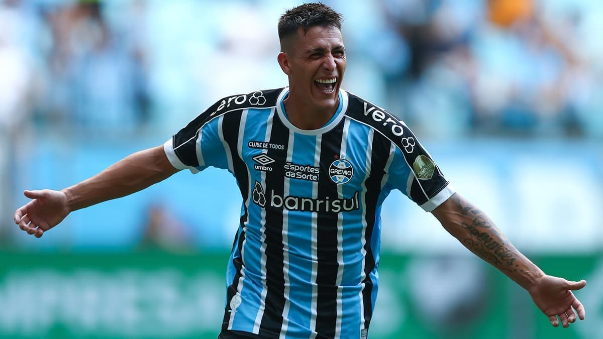 Pavón pelo Grêmio