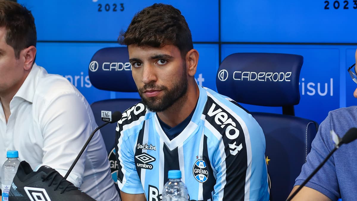 Fico de Pepê significa muito mais que uma política de futebol; jogador é  esperança de dias melhores para o Grêmio