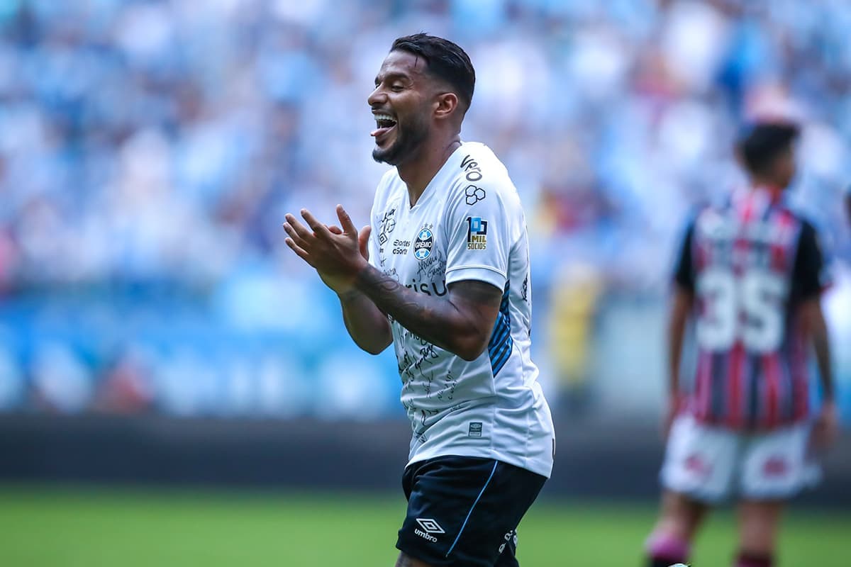 Reinaldo pelo Grêmio