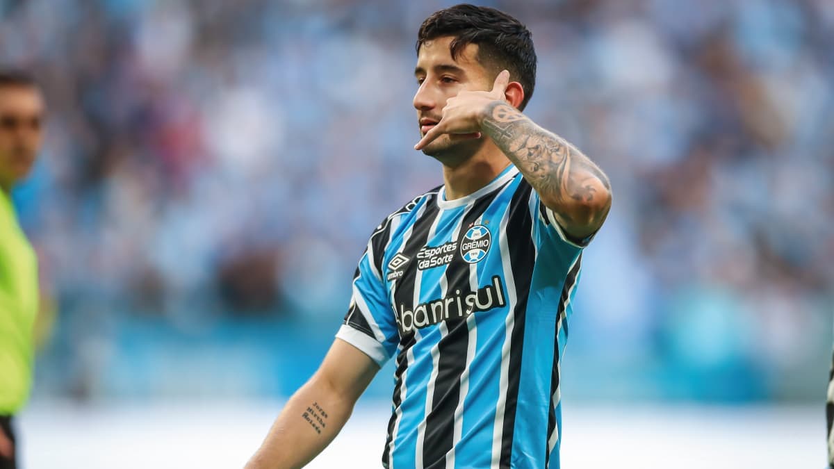 Villasanti pelo Grêmio