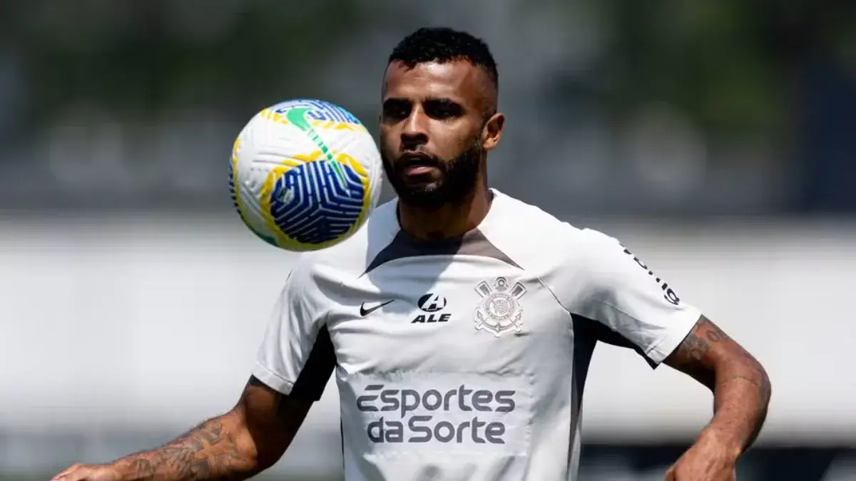 Alex Santana, volante do Corinthians que negocia com o Grêmio