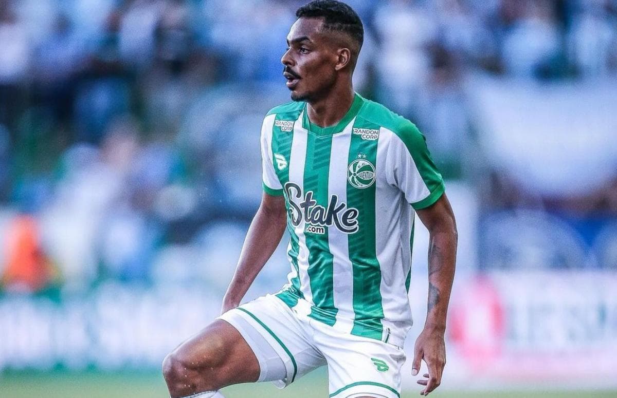 Grêmio faz nova investida por Caíque e sinaliza com inclusão de jogador no negócio