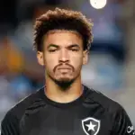 Zagueiro Adryelson, que interessa ao Grêmio, pelo Botafogo